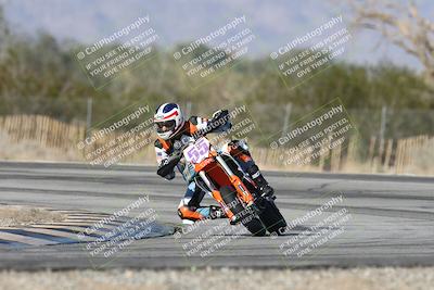 media/Dec-01-2025-Moto Forza (Mon) [[2daa91e15f]]/2-Intermediate Group/Session 3 (Turn 3)/